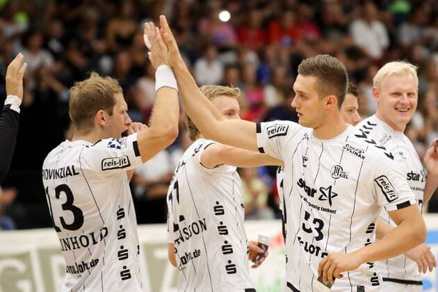 HANDBALL - Allstars vs Kiel, test match GRAZ,AUSTRIA,03.AUG.19 - HANDBALL - Styrian Allstars vs THW Kiel, test match. Image shows Steffen Weinhold and Nikola Bilyk (Kiel). GEPAxpictures xChristianxWalgram