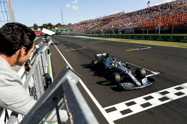 Sport Bilder des Tages Motorsports: FIA Formula One World Championship, WM, Weltmeisterschaft 2019, Grand Prix of Hungary, 44 Lewis Hamilton (GBR, Mercedes AMG Petronas Motorsport), Budapest Hungary