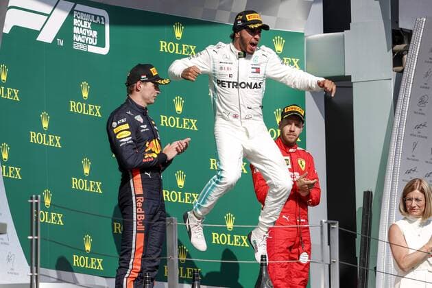 Motorsports: FIA Formula One World Championship, WM, Weltmeisterschaft 2019, Grand Prix of Hungary, 33 Max Verstappen (NLD, Aston Martin Red Bull Racing), 44 Lewis Hamilton (GBR, Mercedes AMG Petronas Motorsport), 5 Sebastian Vettel (GER, Scuderia Ferrari Mission Winnow), Budapest Hungary