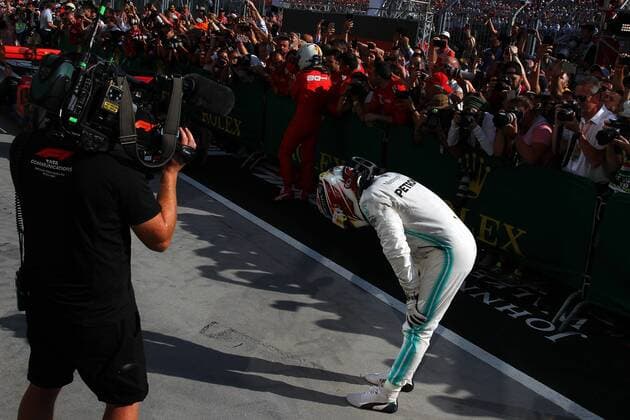 44 Lewis Hamilton Mercedes AMG Team celebrates victory F1. Hungarian GP, Budapest 2-4 August 2019 Budapest 04 08 2019 GP Hungary Formula 1 Championship 2019 Race Photo Federico Basile Insidefoto federicoxbasile