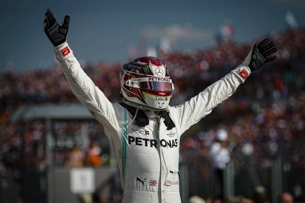 Bilder des Jahres 2019, Sport 08 August Sport Themen der Woche KW31 Sport Bilder des Tages August 4, 2019, Budapest, Hungary: Mercedes AMG Petronas F1 Team™s British driver Lewis Hamilton celebrates after winning the Hungarian F1 Grand Prix at Hungaroring. Formula 1, Hungarian Grand Prix in Budapest, Hungary - 04 Aug 2019 - ZUMAs197 20190804_zaa_s197_117 Copyright: xJurexMakovecx