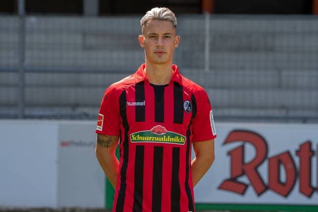 Robin Koch SC Freiburg, 1 Bundesliga, portrait 2019 2020 SC Freiburg 1 Bundesliga, portrait 2019 2020 Freiburg Copyright: xEIBNER AchimxKellerx EP_eer