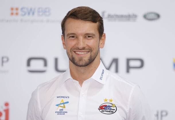 Stuttgart , Handball photo opportunity SG BBM Bietigheim , athletics coach Felix Bauer