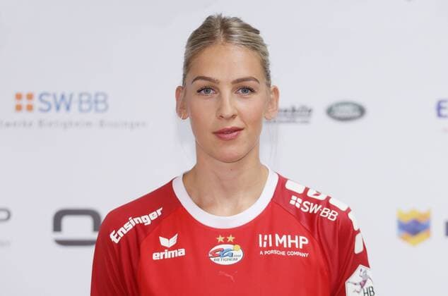 Stuttgart , Handball photo opportunity SG BBM Bietigheim , Luisa Schulze