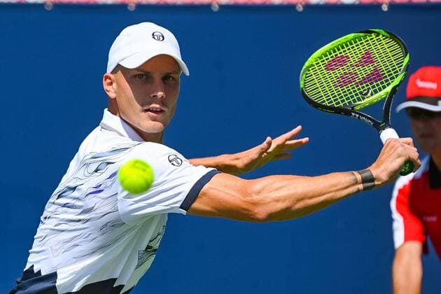 MONTREAL, QC - AUGUST 05: Marton Fucsovics (HUN) tracks the ball before returning it during the ATP, Tennis Herren Coupe Rogers first round match on August 5, 2019 at IGA Stadium in Montreal, QC (Photo by David Kirouac Icon Sportswire) TENNIS: AUG 05 Coupe Rogers Icon190805005