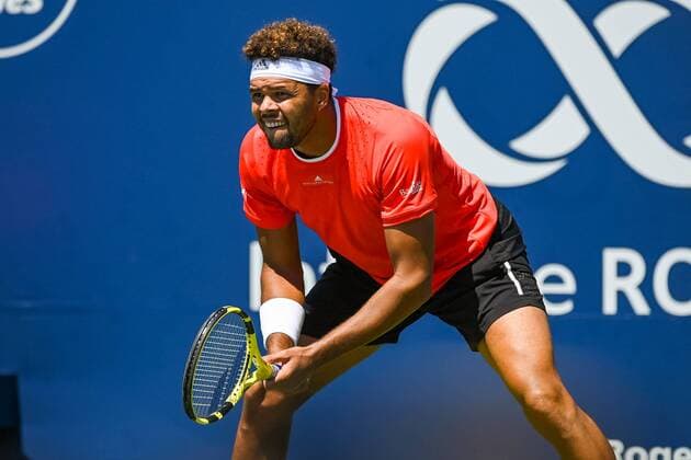 MONTREAL, QC - AUGUST 05: Jo-Wilfried Tsonga (FRA) waits for service during the ATP, Tennis Herren Coupe Rogers first round match on August 5, 2019 at IGA Stadium in Montreal, QC (Photo by David Kirouac Icon Sportswire) TENNIS: AUG 05 Coupe Rogers Icon190805028