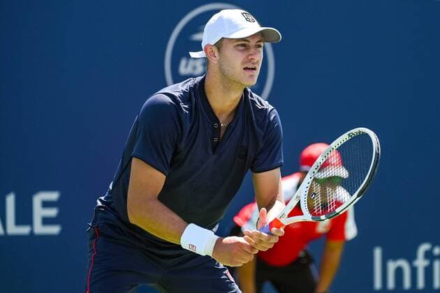 MONTREAL, QC - AUGUST 05: Brayden Schnur (CAN) waits for service during the ATP, Tennis Herren Coupe Rogers first round match on August 5, 2019 at IGA Stadium in Montreal, QC (Photo by David Kirouac Icon Sportswire) TENNIS: AUG 05 Coupe Rogers Icon190805048