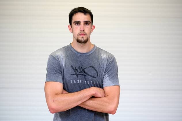 Training kick-off Science City Jena on 5 8 2019 for the season 2019 2020 in the BARMER 2 Basketball Bundesliga ProA Alex Herrera Jena , Portrait across arms crossed training hall Sparkassen Arena