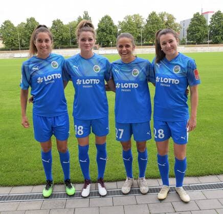 06 08 2019 Frankfurt am Main, Stadion am Brentanobad Season 2019 2020, 1 Bundesliga, FLYERALARM Womens Bundesliga 1 FFC Frankfurt Photo shoot the Austrians Weilharter, Yvonne 24, FFC Frankfurt , Aschauer, Verena 18, FFC Frankfurt , Laura Feiersinger 27, FFC Frankfurt , Ebert, Lisa 26, FFC Frankfurt , Dunst, Barbara 28, FFC Frankfurt emspor, DFL regulations prohibit any use of photographs as image sequences and or quasi video