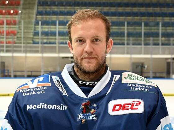Iserlohn, Germany, 06 08 2019, season 2019 2020, DEL, Iserlohn Roosters, team photo and player portraits, goalkeeper Anthony Peters Iserlohn watching Iserlohn North Rhine Westphalia Germany eu images 09 521 023879 eu-images-521