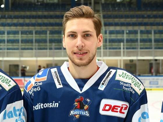 Iserlohn, Germany, 06 08 2019, season 2019 2020, DEL, Iserlohn Roosters, team photo and player portraits, Julian Lautenschlager Iserlohn watching Iserlohn North Rhine Westphalia Germany eu images 09 521 023897 eu-images-521