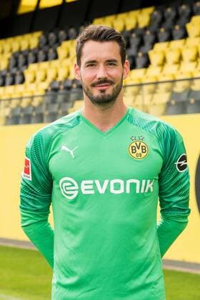 Goalkeeper Roman Bürki Borussia Dortmund 1 BL, portrait date 2019 2020 Team2