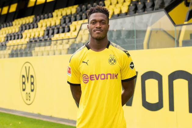 Dan Axel Zagadou Borussia Dortmund 1 BL, portrait date 2019 2020 Team2