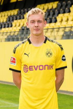 Julian Brandt Borussia Dortmund 1 BL, portrait date 2019 2020 Team2