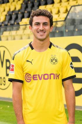 Mateu Morey Borussia Dortmund 1 BL, portrait date 2019 2020 Team2