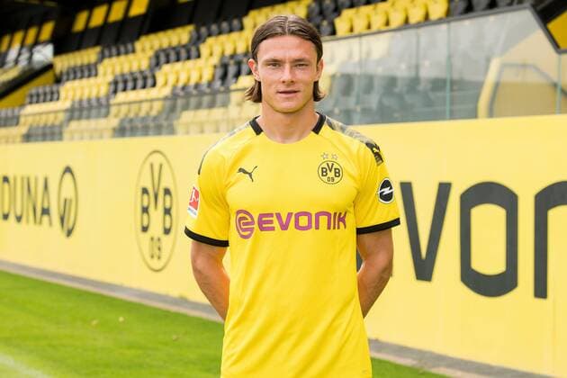 Mateu Morey Borussia Dortmund 1 BL, portrait date 2019 2020 Team2