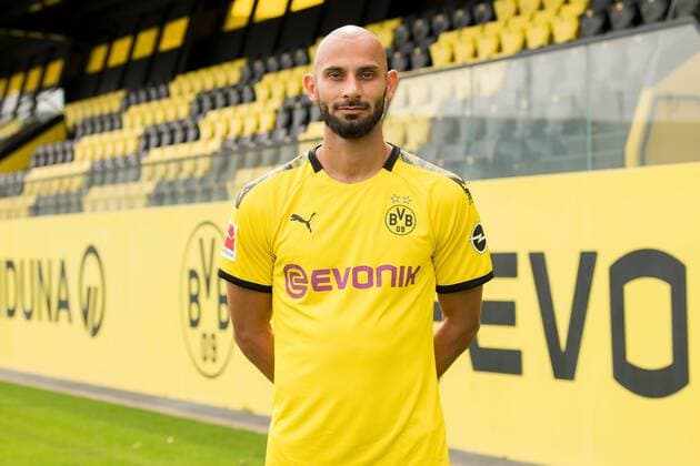 Ömer Toprak Borussia Dortmund 1 BL, portrait date 2019 2020 Team2