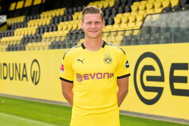 Lukasz Piszczek Borussia Dortmund 1 BL, portrait date 2019 2020 Team2