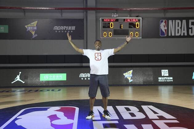 Retired American basketball player Paul Pierce attends the NBA, Basketball Herren, USA 5v5 2019 in Hangzhou city, east China s Zhejiang province, 3 August 2019. Paul Pierce wows fans to heat NBA 5v5 2019 in Hangzhou  bjl13655590