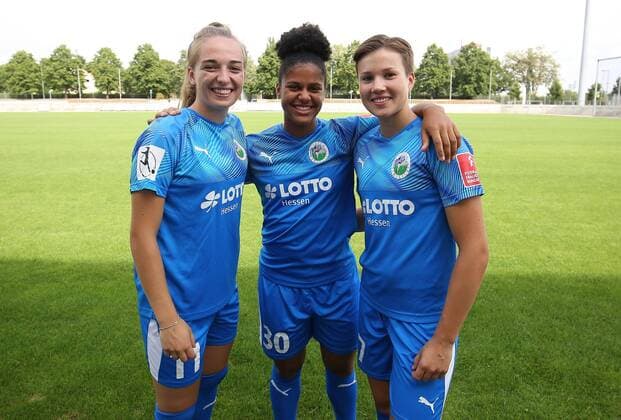 06 08 2019, xcex, GER, Frankfurt am Main, Stadium am Brentanobad, Womens football, 1 Bundesliga FLYERALARM Womens Bundesliga Season 2019 2020 1 FFC Frankfurt Sophia Kleinherne, Sheliera Martinez and Alexandra Emmerling FFC Frankfurt DFL regulations prohibit any use of photographs as image sequences and or quasi video