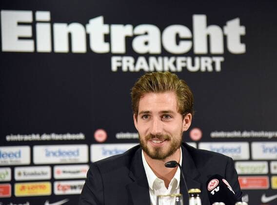 07 08 2019, xhbx, Football 1 Bundesliga, Eintracht Frankfurt Press conference Kevin Trapp emspor, v l Kevin Trapp Eintracht Frankfurt DFL DFB REGULATIONS PROHIBIT ANY USE OF PHOTOGRAPHS as IMAGE SEQUENCES and or QUASI VIDEO Frankfurt am Main