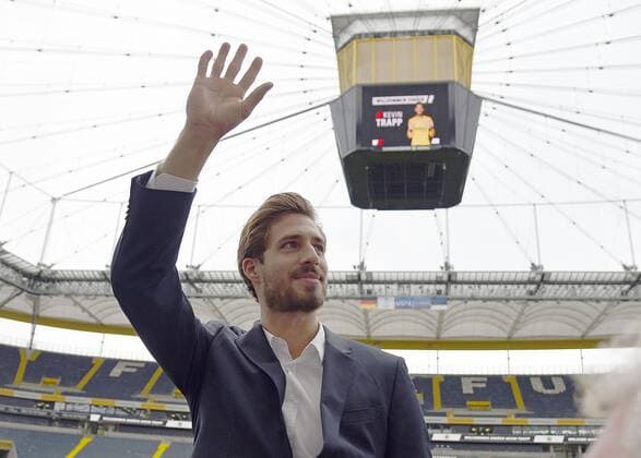07 08 2019, xhbx, Football 1 Bundesliga, Eintracht Frankfurt Press conference Kevin Trapp emspor, v l Kevin Trapp Eintracht Frankfurt DFL DFB REGULATIONS PROHIBIT ANY USE OF PHOTOGRAPHS as IMAGE SEQUENCES and or QUASI VIDEO Frankfurt am Main