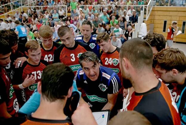 07 08 2019 Handball Bundesliga test game Alfeld Hannover Burgdorf Recken Russia national team Hannovers coach Antonio Carlos Ortega gives instructions