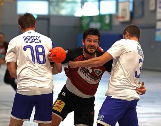 GSD zje 07 08 2019 Hannover Recken Russia national team Hannovers Evgeni Pevnov on ball against Russia Dmitrii Santalov right and Pavel Andreev