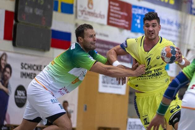 HSG Wetzlar vs. St Raphael Var, International Heide Cup 2019, Schneverdingen 09 08 19 Alexandru Simicu St Raphael Var, 07 vs. Nils Torbruegge HSG Wetzlar, 018 Copyright: xBEAUTIFULxSPORTS MarioxM.xKobergx