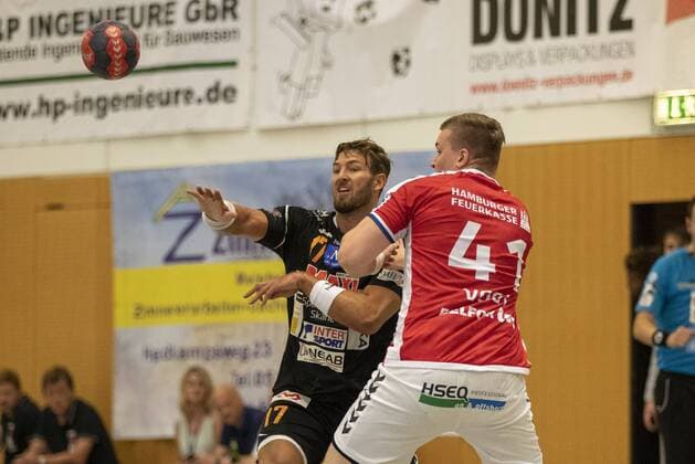 Hamburger Sport Verein vs. IFK Kristianstad, 11 International Heide Cup 2019, Schneverdingen 09 08 19 Helge Freiman IFK Kristianstad, 17 against Dominil Vogt HSV Hamburg, 41 Copyright: xBEAUTIFULxSPORTS MarioxM.xKobergx