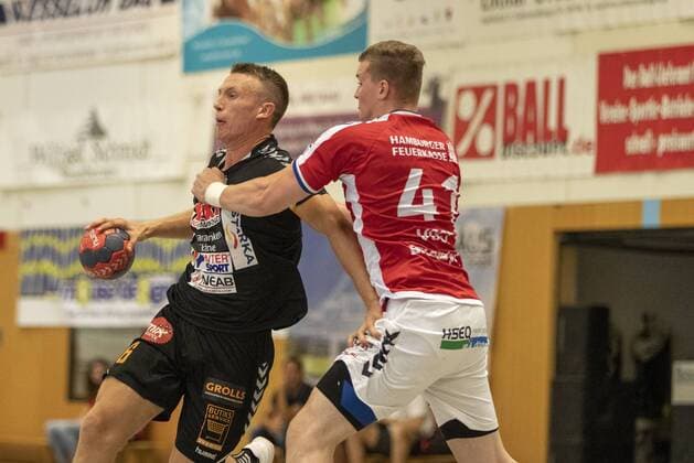 Hamburger Sport Verein vs. IFK Kristianstad, 11 International Heide Cup 2019, Schneverdingen 09 08 19 Philip Henningsson IFK Kristianstad, 06 against Dominil Vogt HSV Hamburg, 41 Copyright: xBEAUTIFULxSPORTS MarioxM.xKobergx