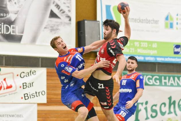Lucas Rohr BSV Bern Muri 21 against Tim Nothdurft HBW Balingen Weilstetten 11 Handball , Men , Preparation , Test match, Moessingen , 09 08 2019, Photo TBaur Eibner HBW Balingen Weilstetten GER vs BSV Bern Muri SUI Reutlingen Copyright: xEIBNER JoxxBaurx EP_JOBA