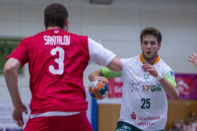 HSG Wetzlar vs National Team Russia, 11 International Heide Cup 2019, Schneverdingen 10 08 19 Olle Forsell Schefvert HSG Wetzlar, 25 vs Dimitrii Santalov Russian National Team, 03 Copyright: xBEAUTIFULxSPORTS MarioxM.xKobergx