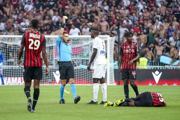 carton jaune - Eddy Gnahore (Amiens) FOOTBALL : OGC Nice vs Amiens SC - Nice - 10 08 2019 NorbertScanella PanoramiC 