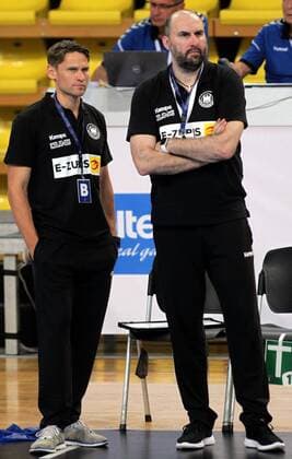 10.08.2019 Skopje(North Macedonia) Germany-Brazil Vlll IHF men s handball Youth U19 Under19 World Championship, WM, Weltmeisterschaft Alexander Koke(L) co-trainer, Erik Wudtke (R) Germany U19 coach : 