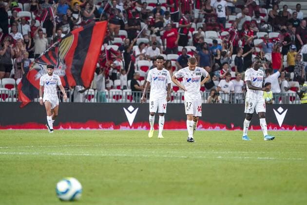 Deception Amiens - Bongani Zungu (Amiens SC) - Alexis Blin (Amiens SC) - Sehrou Guidassy (Amiens SC) FOOTBALL : OGC Nice vs Amiens SC - Nice - 10 08 2019 NorbertScanella PanoramiC 