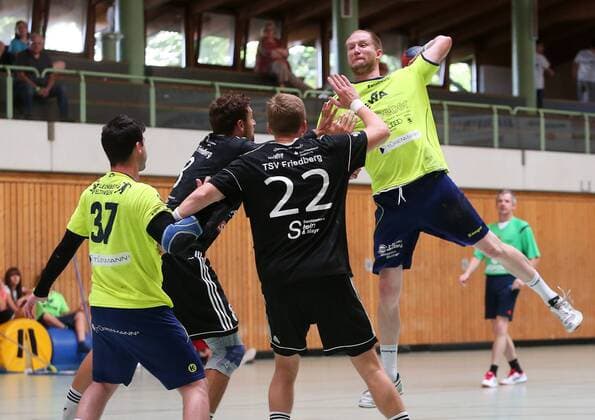 BAU 10 08 2019 Bönnigheim Handball Final Stadtwerke Bönnigheim Cup, SG Leonberg Eltingen vs. TSV Friedberg, right Lars Neuffer Leonberg