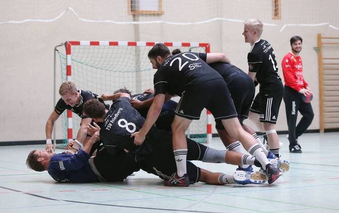 BAU 10 08 2019 Bönnigheim Handball Final Stadtwerke Bönnigheim Cup, SG Leonberg Eltingen vs. TSV Friedberg, Friedberger celebrate their victory