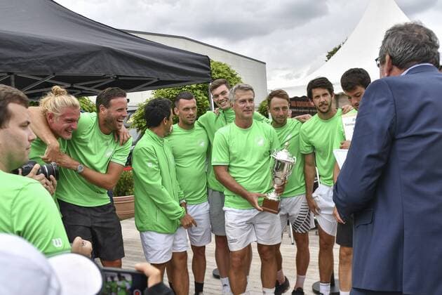 GER, Tennis Point Bundesliga, 1BL, Badwerk Gladbacher HTC 1 vs. TK GW Mannheim 1 11 08 2019, An den Holter Sportstätten, Moenchengladbach, GER, Tennis Point Bundesliga, 1BL, Badwerk Gladbacher HTC 1 vs. TK GW Mannheim 1, in the picture the team of Mannheim Jubel Freude Emotion becomes German Champion 2019 nph Mauelshagen nph00321