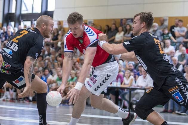 IFK Kristianstad vs Handball Sport Verein Hamburg, 11 International Heide Cup 2019, Schneverdingen 11 08 19 Dominil Vogt HSV Hamburg, 41 against Emil Hansson IFK Kristianstad, 02 and Ludwig Jurmala Astroem IFK Kristianstad, 25 Copyright: xBEAUTIFULxSPORTS MarioxM.xKobergx