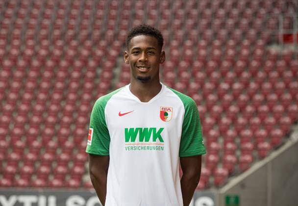 Reece Oxford FC Augsburg 1907 1 BL, portrait date 2019 2020,