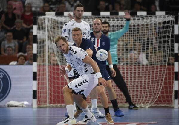 Steffen Weinhold THW Kiel vs. Gudjon Valur Sigurdsson, Handball, Men, REWE Cup, International Test Game, THW Kiel vs. Paris St Germain, 14 08 19 Kiel Sparkassen Arena Schleswig Holstein Germany