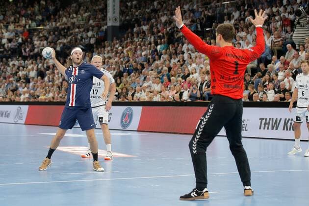Handball Rewe Cup THW Kiel Paris Saint Germain, Kiel, 14 8 2019 Mikkel Hansen Paris, 24 at 7 meters against goalkeeper Niklas Landin Jacobsen Kiel, 1 Copyright: xBEAUTIFULxSPORTS DRPx