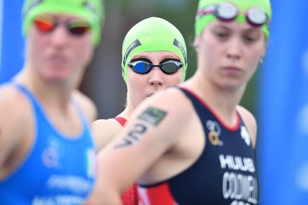 (L-R) Jolanda Annen (SUI), Sophie Coldwell (GBR), AUGUST 15, 2019 - Triathlon : 2019 ITU World Olympic Qualification Event in Odaiba, Tokyo, Japan. Noxthirdxpartyxsales  (109827215)