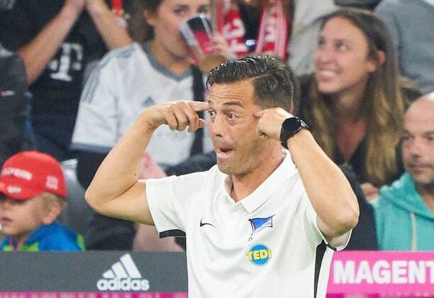 Ante COVIC, Hertha headcoach, team manager, Gesticulate, give instructions, action, single image, gesture, hand movement, pointing, interpret, mimik, FC BAYERN MUNICH - HERTHA BSC BERLIN - DFL REGULATIONS PROHIBIT ANY USE OF PHOTOGRAPHS as IMAGE SEQUENCES and or QUASI-VIDEO - 1.German Soccer League , Munich, August 16, 2019 Season 2019 2020, matchday 01, FCB, München