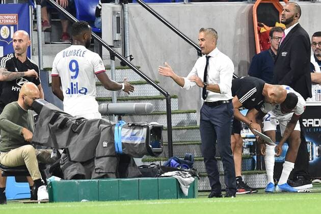 Moussa Dembele et Sylvinho (lyon) FOOTBALL : Lyon vs Angers - Ligue 1 Conforama - 16 08 2019 FredericChambert Panoramic 
