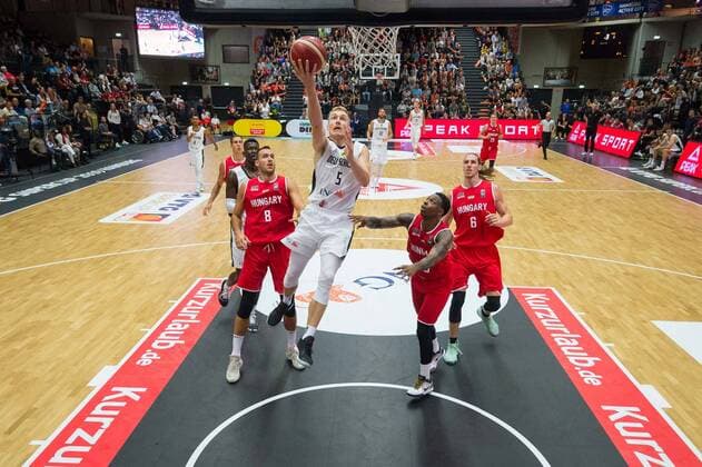 Basketball Hamburg 16 08 2019 German Basketball Bund DBB National Team Men Men Preparation Game for the World Cup 2019 Supercup Germany GER Hungary HUN Nils Giffey Germany, No 05 Levente Juhos Hungary, No 08 Darrin Governs Hungary, No 40 Akos Keller Hungary, No 06