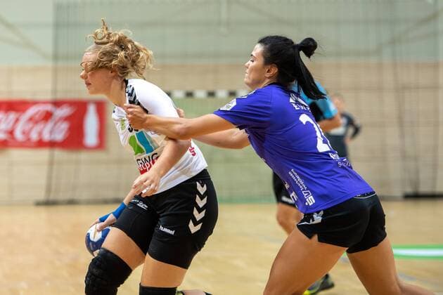 Danique Boonkamp SV Union Halle vs Maxime Struijs SV Union Halle Neustadt Wildcats vs HSG Bad Wildungen Vipers 5 SWH Saale Cup Handball 2 Bundesliga Season 2019 2020 Copyright xVIADATAx xHolgerxJohnx Halle Saale Sachsen Anhalt Germany