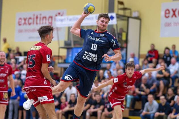 Rodgau, Germany 17 August 2019 DHB Cup 19 20 SG BBM Bietigheim vs HSG Rodgau Nieder Roden v left Philippe Kohlstrung Rodgau , Vetle Ronningen SG BBM Bietigheim Rodgau Germany