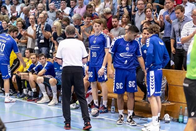 Tom Kiesler Nr 30, VfL Gummersbach , Yonatan Dayan Nr 4, VfL Gummersbach are depressed depressed disappointed after the defeat VfL Gummersbach vs. VfL Luebeck Schwartau, Handball, DHB Cup, 17 08 19 Luebeck Schleswig Holstein Germany Copyright: xAgentur54Gradx xFelixxKoenigx